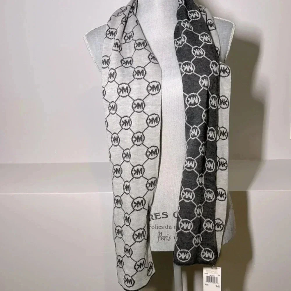 Michael Kors Reversible Scarf NWT